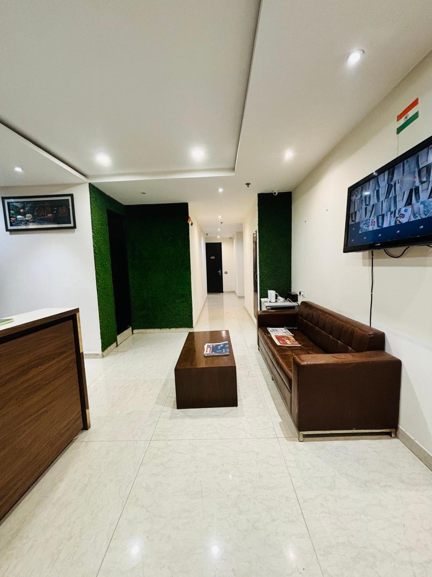 Hotel Northview Park By Lycoris !! Top Rated & Most Awarded Property In Tricity Zirakpur Dış mekan fotoğraf
